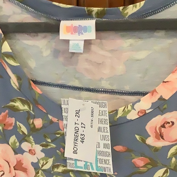 LuLaRoe Women’s Scoop Neck Tunic in Dusty Blue with Pink Roses - Picture 2 of 3